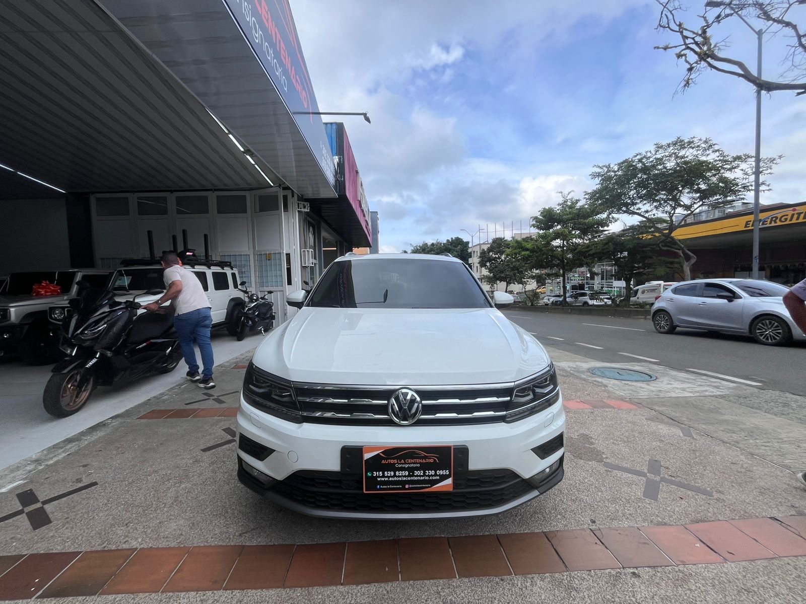 Volkswagen-TIGUAN